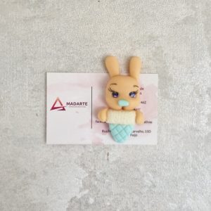 BISCUIT| COELHO NO GELADO 6.5X3.5 CM