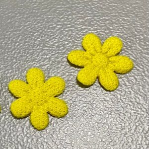 Mini Margarida Prensada Amarela C/10 Und